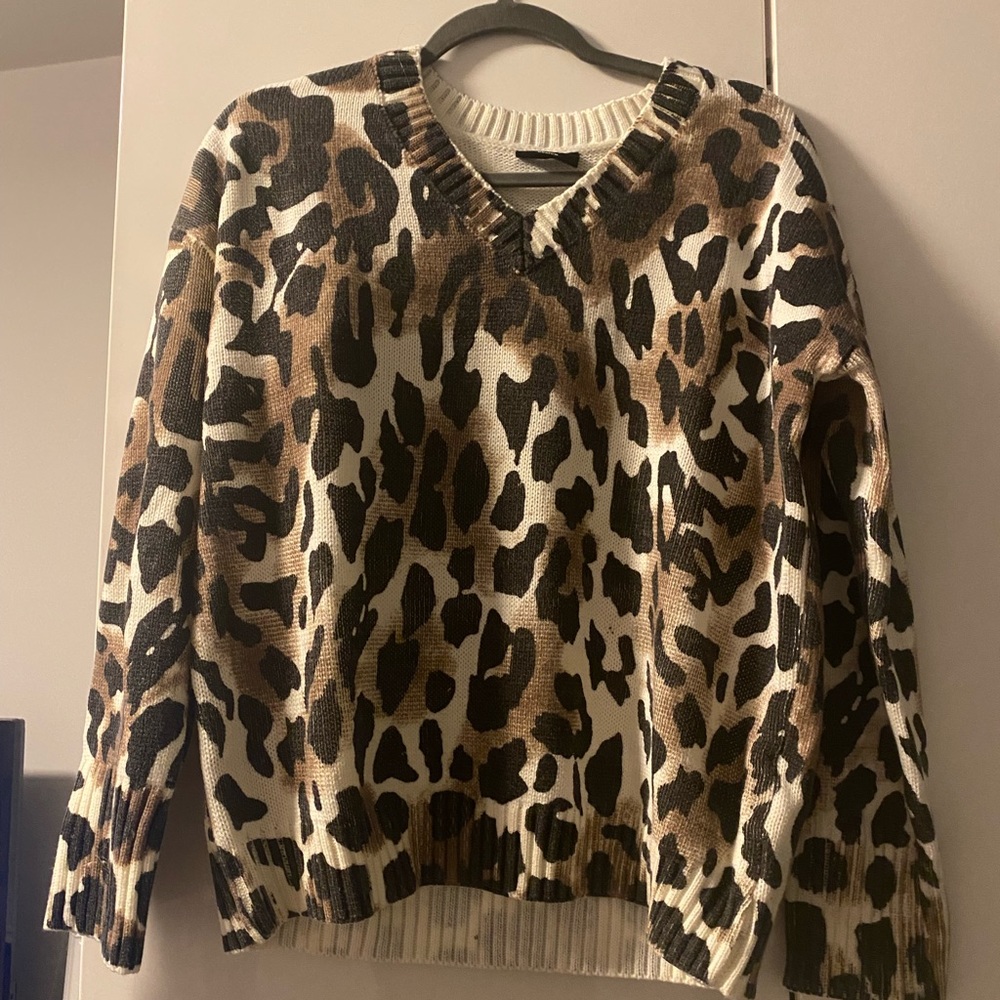 Leopard sweater from VICI